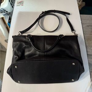 Kattee Elegant Black Leather Handbag